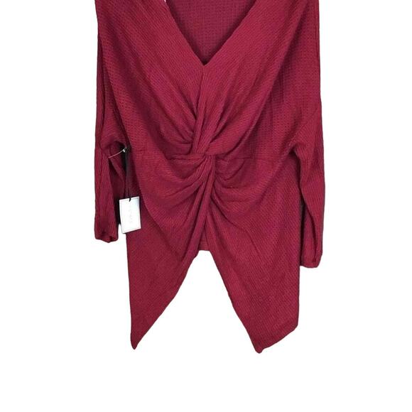 1 State Womens Blouse Small  Red Twist Back Draped Hem Long Sleeve Stretch NWOT - Picture 2 of 10